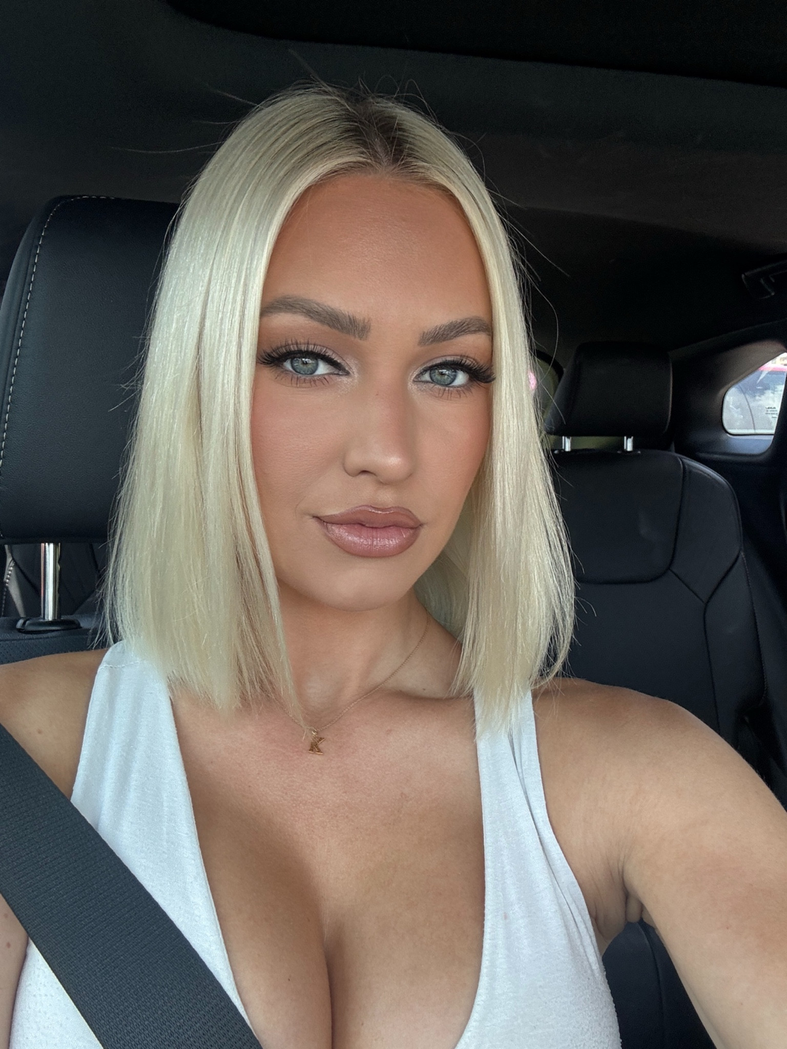 Friday Glam 💄💋

#LTKStyleTip #LTKFindsUnder100 #LTKBeauty