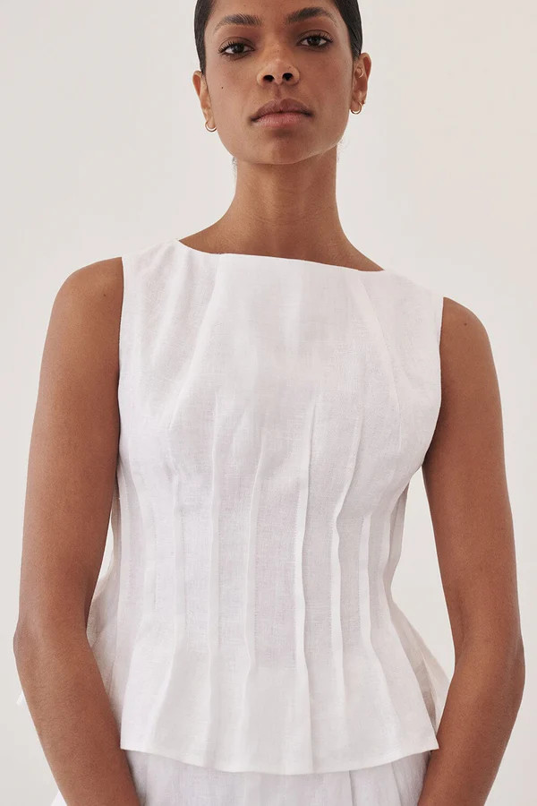 MANA WHITE PINTUCK TOP | DISSH