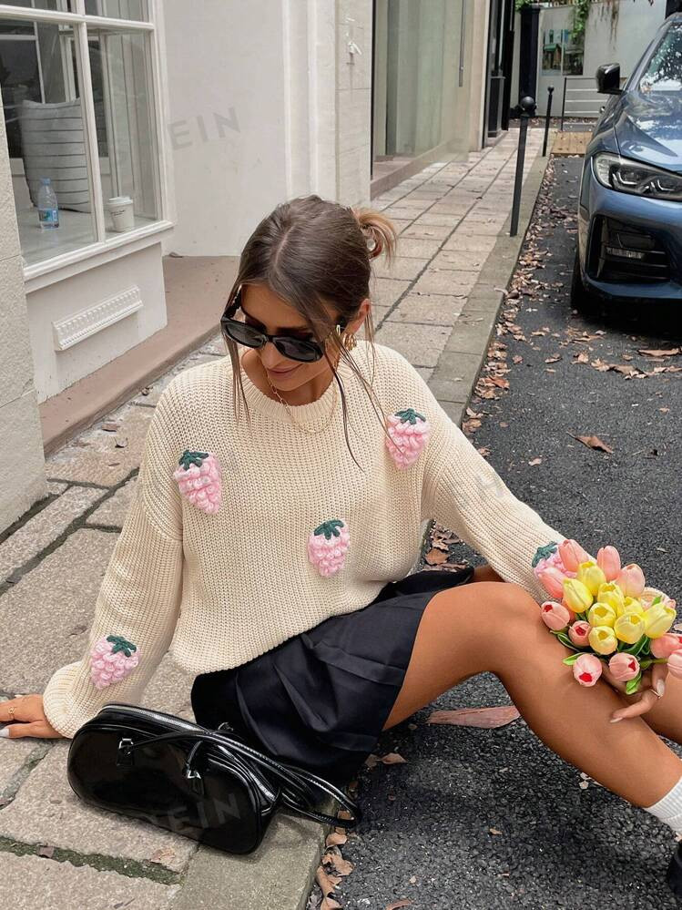 SHEIN Relaxiva Dames Casual 3D Aardbei Patroon Ronde Hals Drop Schouder Lange Mouw Trui, Herfst W... | SHEIN