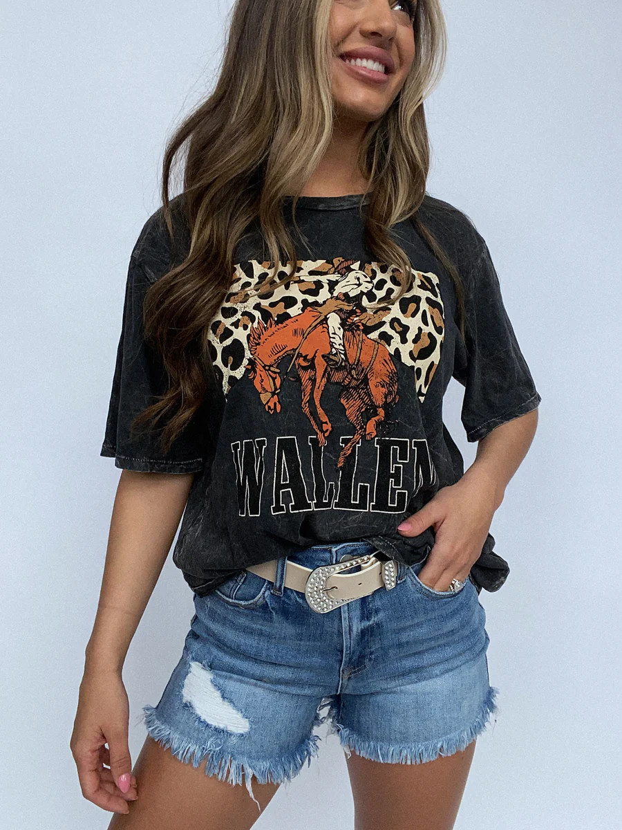 Wallen Oversized Graphic T Shirt- Black | Willow Boutique