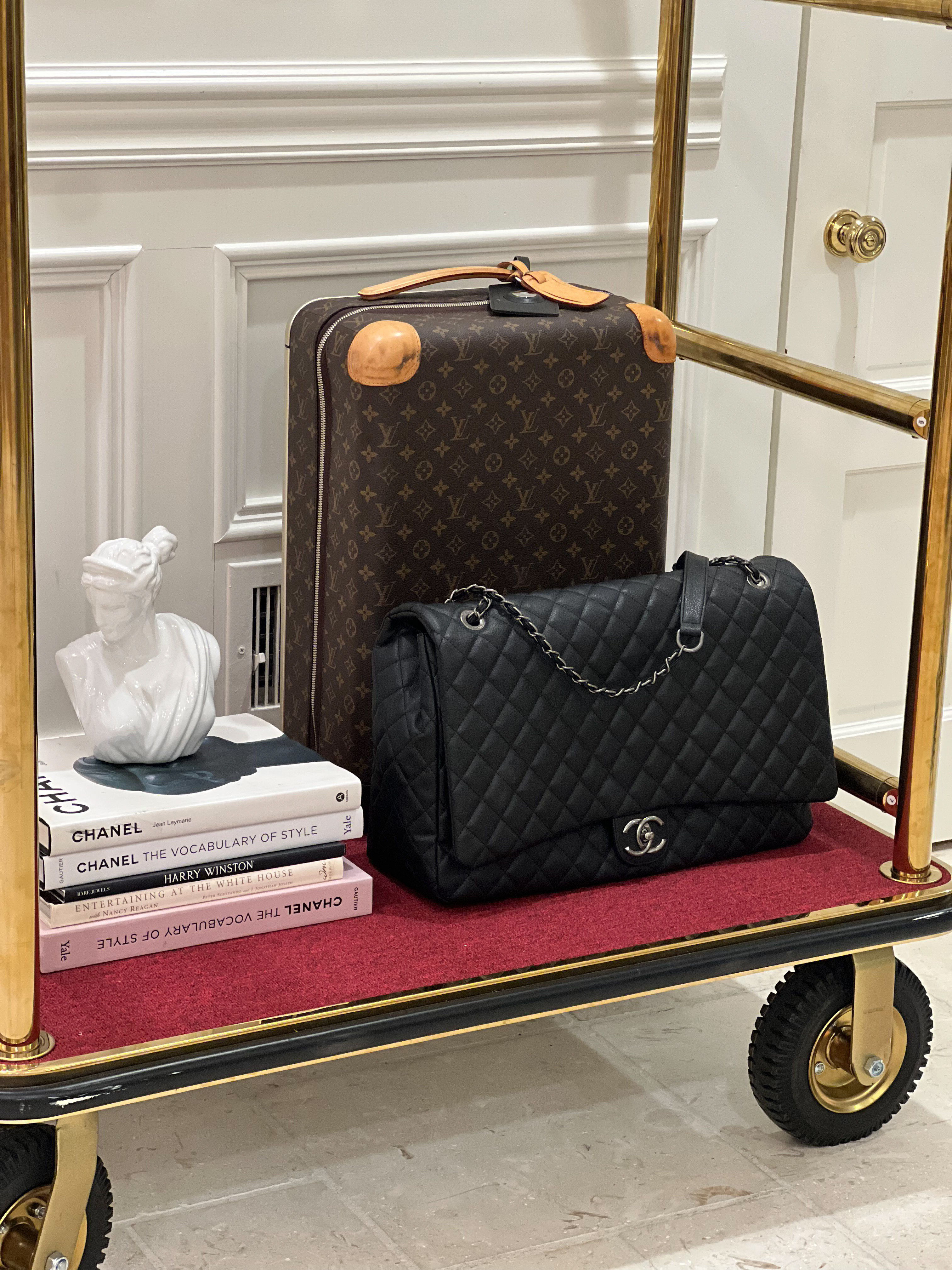 Foyer bell cart 

#LTKHome #LTKStyleTip #LTKItBag