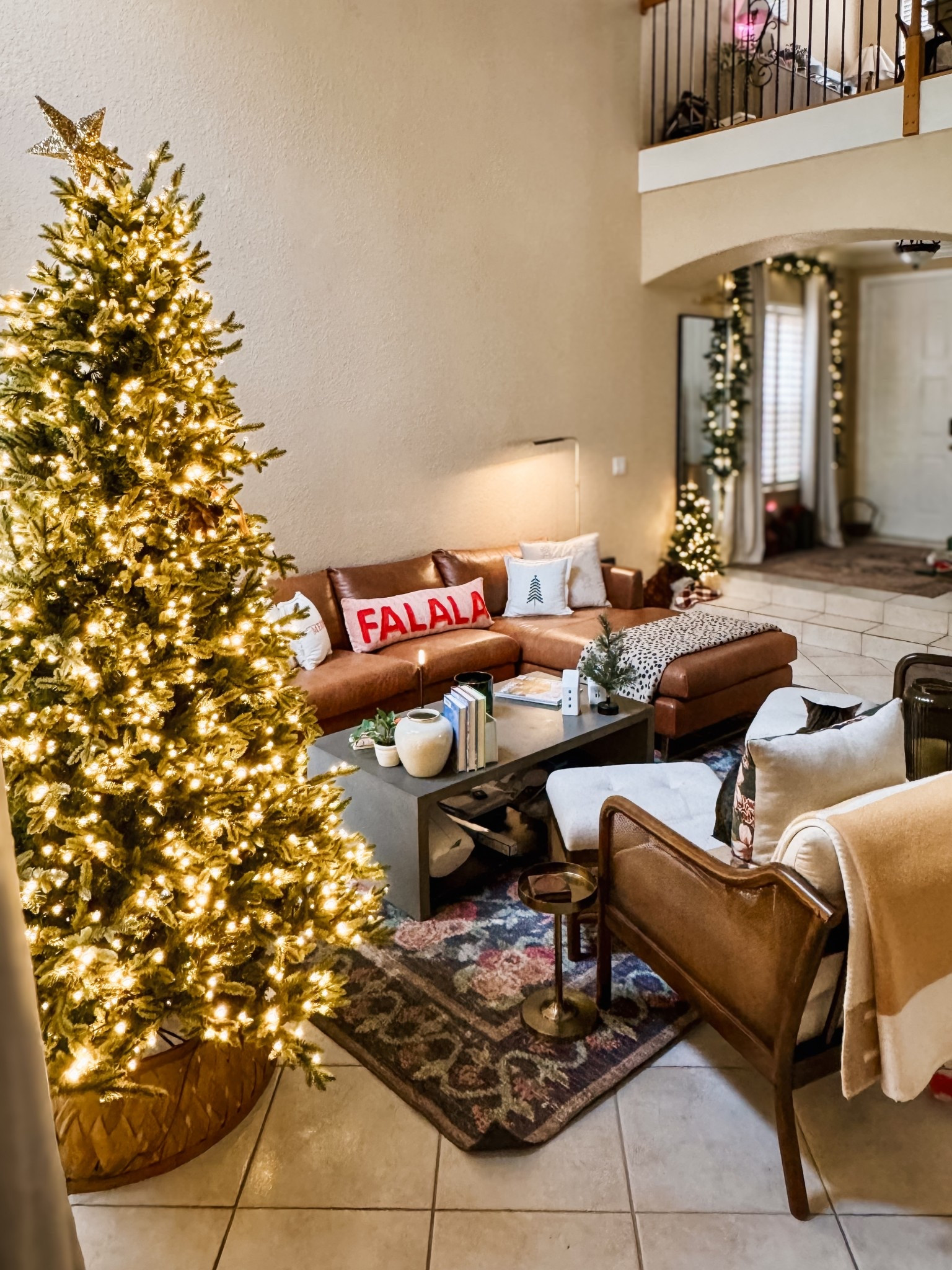 Too soon to talk Christmas trees?

I love the newest version of our 7.5ft pre-lit tree (linked).

#LTKHome #LTKHoliday