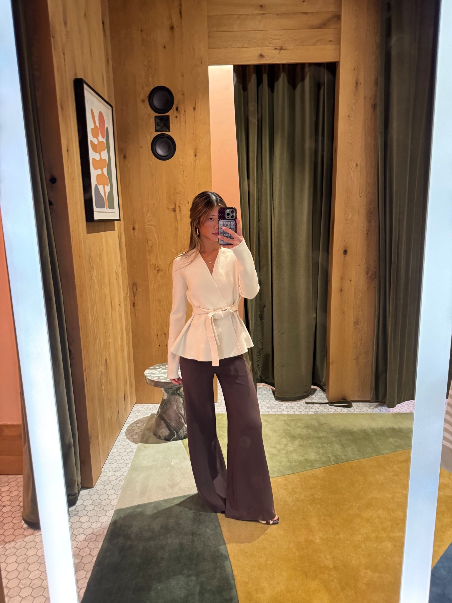 New fav sweater hellooo

#LTKootd #LTKSaleAlert #LTKPetite