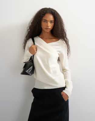 Knitted long sleeve wool blend v neck drapey top in ivory | Topshop (UK, DE, FR)