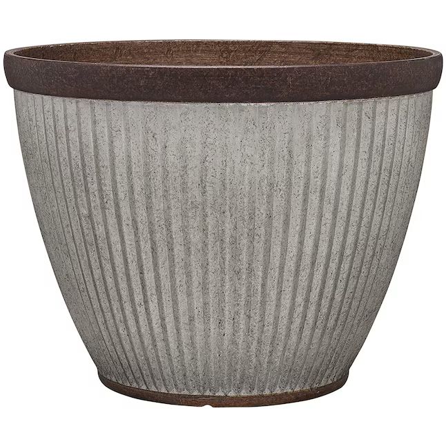 Southern Patio 20.5-in W x 15-in H Rustic Metal Contemporary/Modern Outdoor Planter | Lowe's