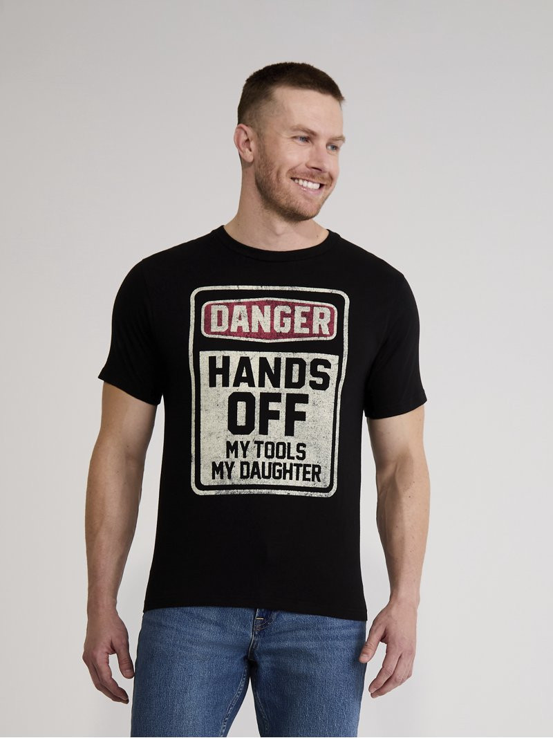 Father's Day Danger Hands Off Men's and Big Men's Graphic Tee from Way to Celebrate, Sizes S-3XL | Walmart (US)
