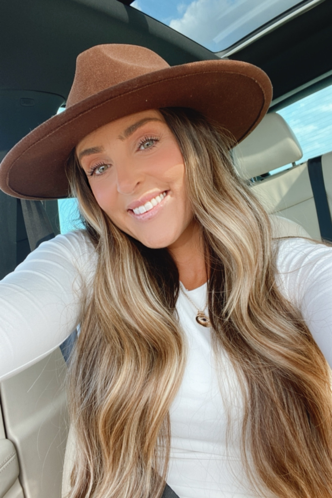 A brown hat & a white shirt is the best combo. This is my favorite hat I own. Grab it for yourself now and spice up all of your outfits. It’s too good not to buy!

#LTKMostLoved #LTKStyleTip #LTKU