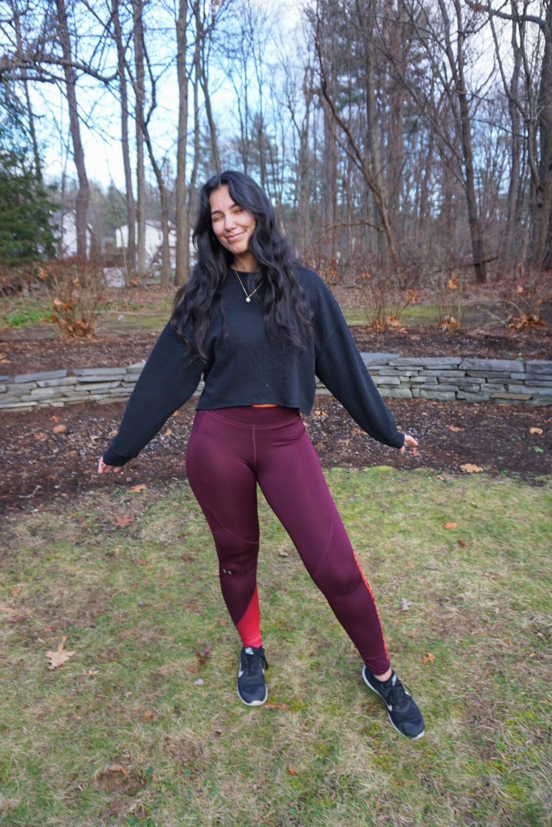 Winter walk activewear outfit, leggings, sneakers, and a cropped sweatshirt 🖤

#LTKFindsUnder50 #LTKActive