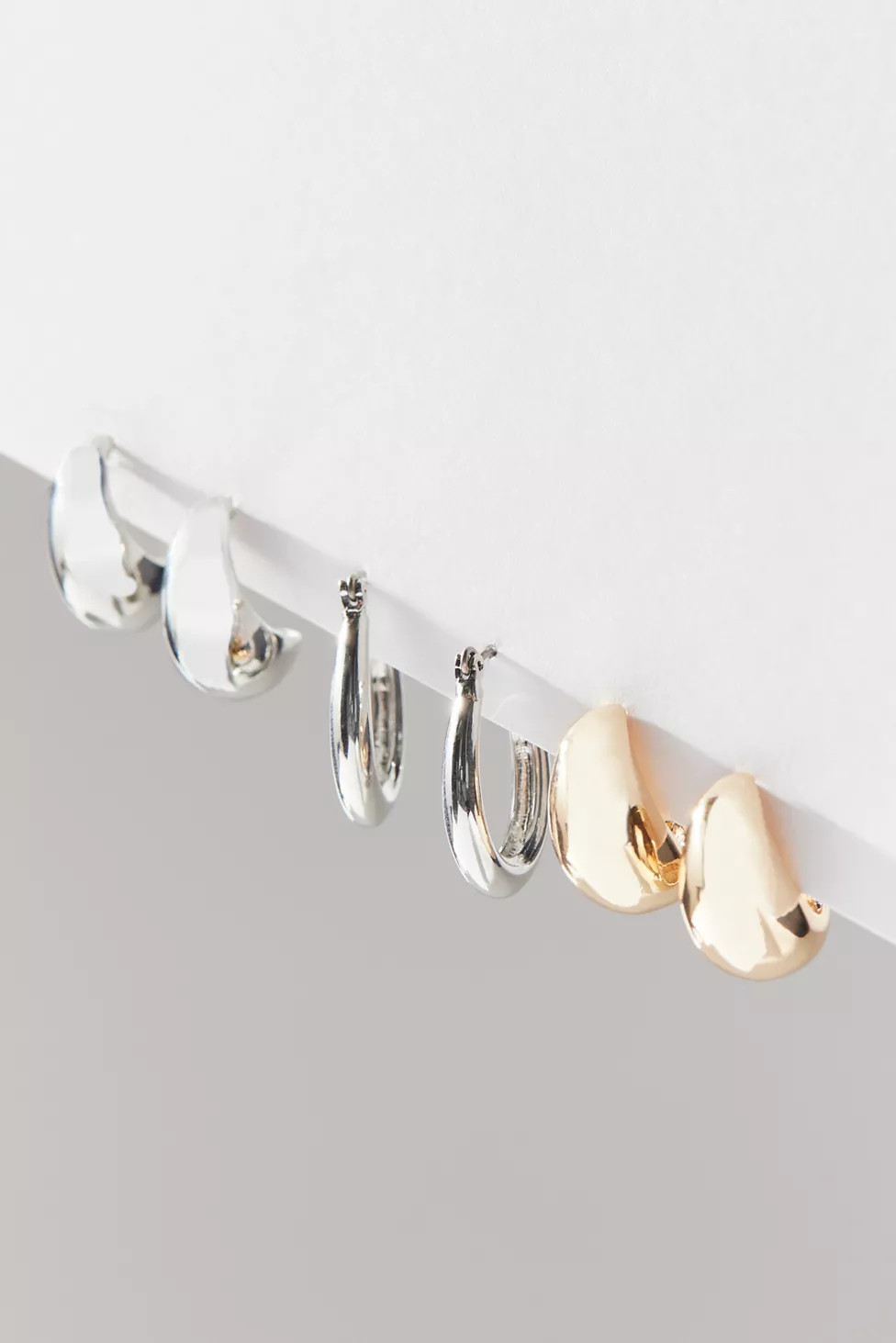 Teardrop Hoop Earring Set | Urban Outfitters (US and RoW)