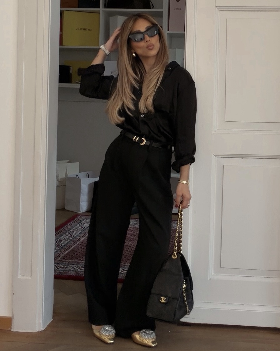 All Black with golden Details 🖤✨

#LTKeurope #LTKstyletip #LTKspring