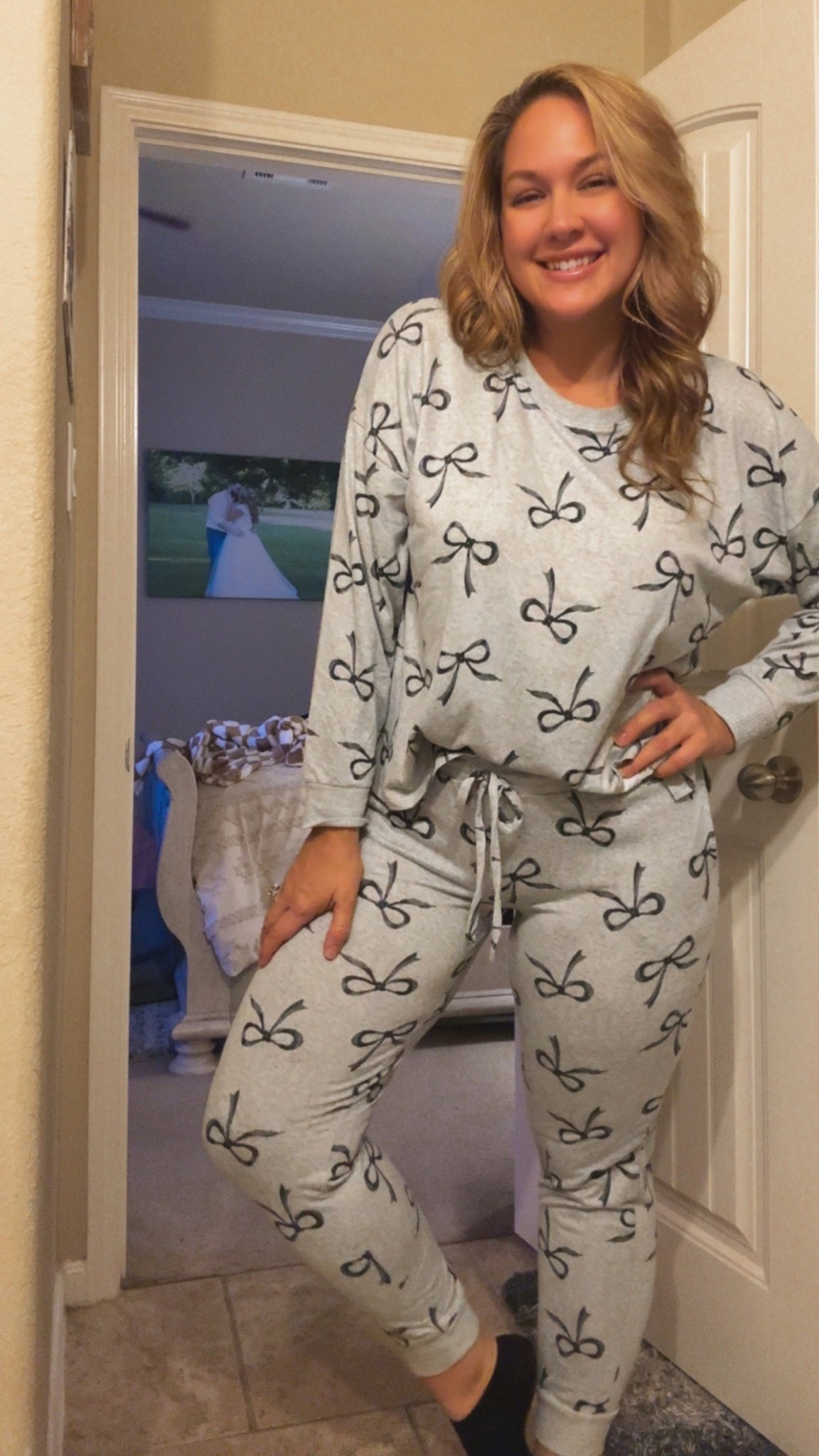 ✨PSA: Walmart is out here trying to ruin my bank account in the BEST way ✨
These lounge sets? Absolute butter. 🧈
✔️ Super stretchy
✔️ Lightweight (no sweating through Netflix binges)
✔️ Butter soft — like “pet me, I’m a blanket” soft
✔️ CHEAP but feels boujee 👏

Listen… I went in for toothpaste and walked out looking like I robbed Target’s loungewear section but only spent Walmart prices. 💸😂

Run. Don’t walk. 🏃‍♀️💨

#LTKMidsize #LTKTall #LTKStyleTip