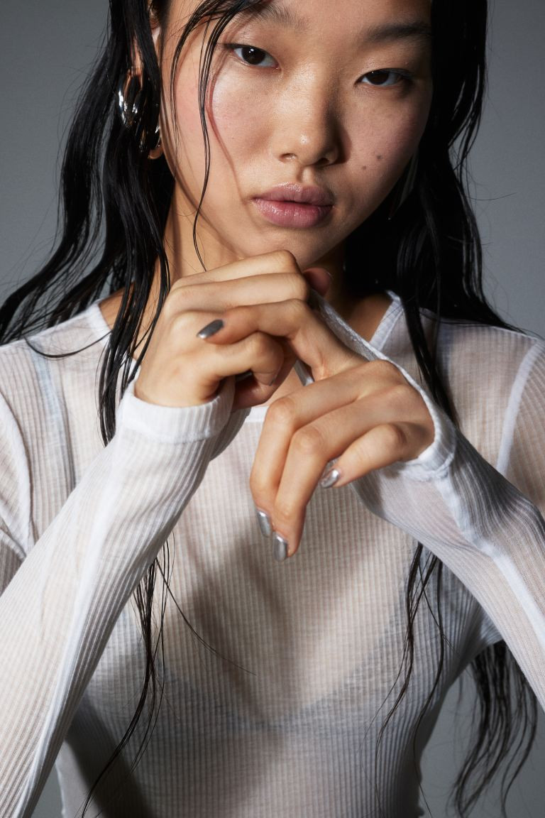 Top met lange mouwen | H&M (DE, AT, CH, NL, FI)