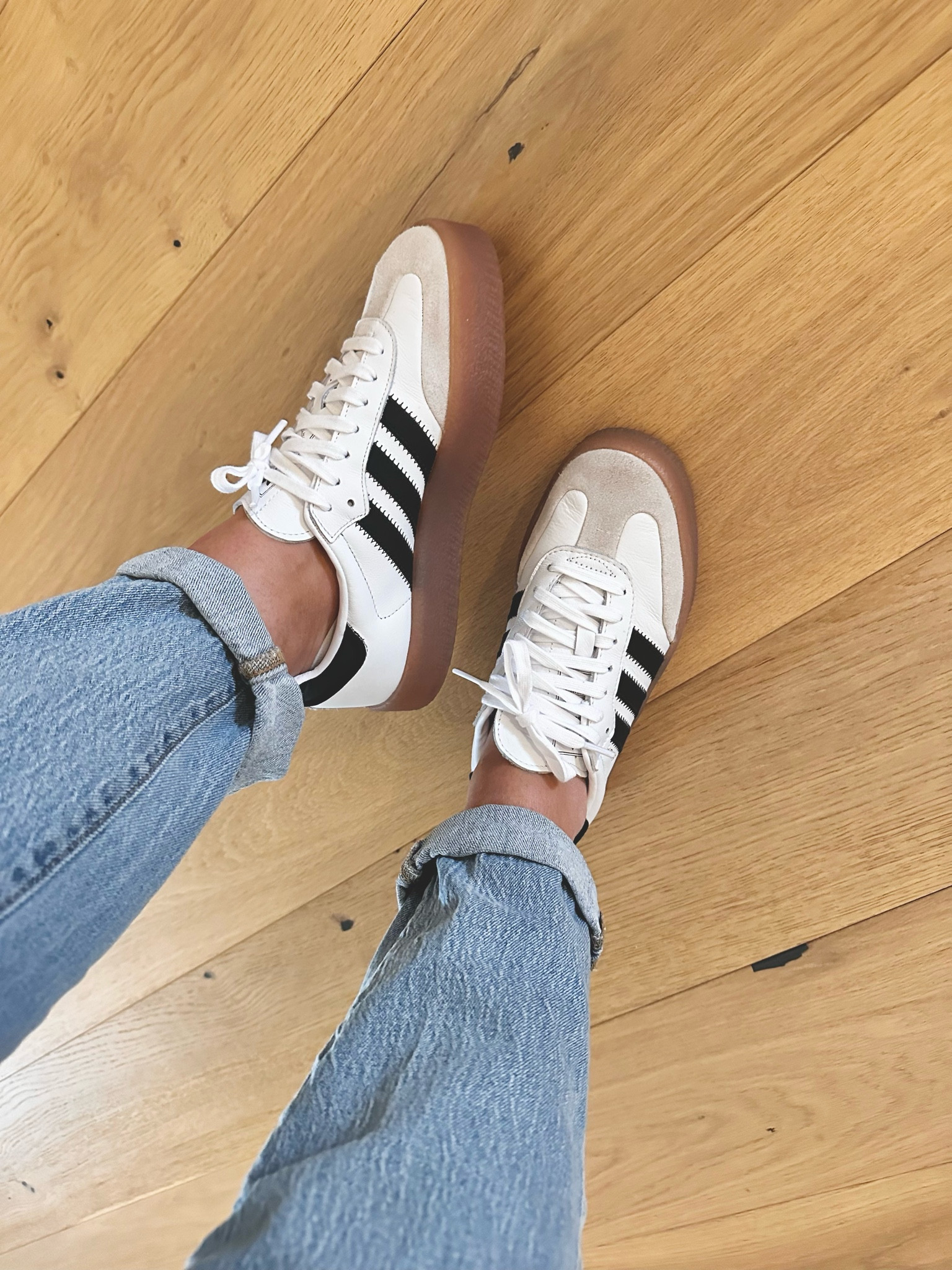 My new favs! 1/2 size down!

Women’s shoes, adidas, sambas, sambaes, tennis shoes

#LTKShoeCrush #LTKStyleTip