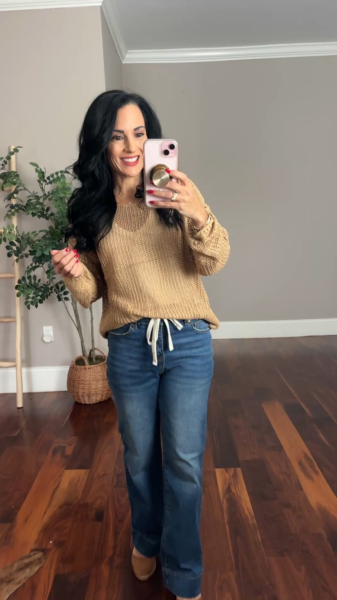 I love this opened sweater that’s on sale right now for $19.99! It comes in a lot of color options so take a look around, and I paired it with these Amazon jeans!
This is the type of sweater that you reach for over and over again!


#LTKootd #LTKSeasonal #LTKSaleAlert