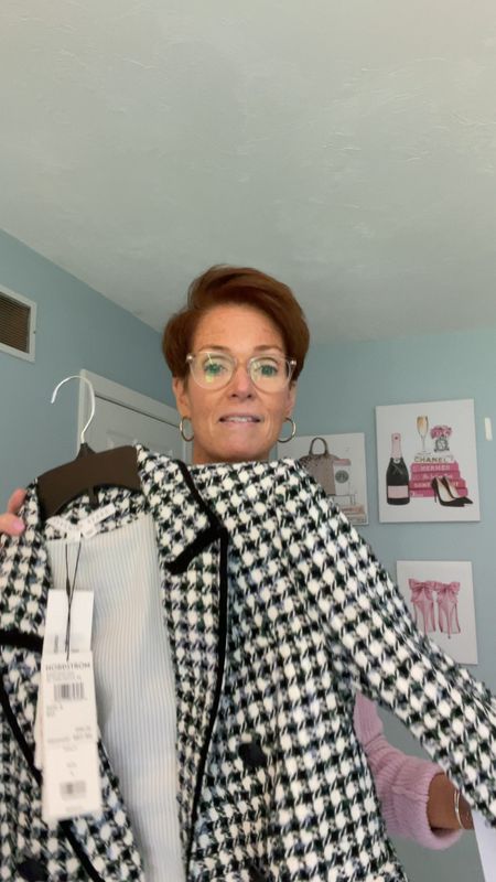 Nordstrom Anniversary sale favorite purchases
Veronica Beard blazer.
Wearing a size 8
This black and white houndstooth blazer has flex of blue and green and silver and is absolutely gorgeous .

#LTKsalealert #LTKstyletip #LTKxNSale
