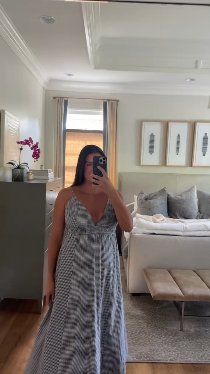 Gingham dress that fits the bump!

Tts: medium

Aritzia, Aritzia dresses, Aritzia sale, Aritzia on sale, @Aritzia , bump friendly dresses, date night outfit, brunch day outfit, grace white

#LTKgrwm #LTKootd #LTKSeasonal