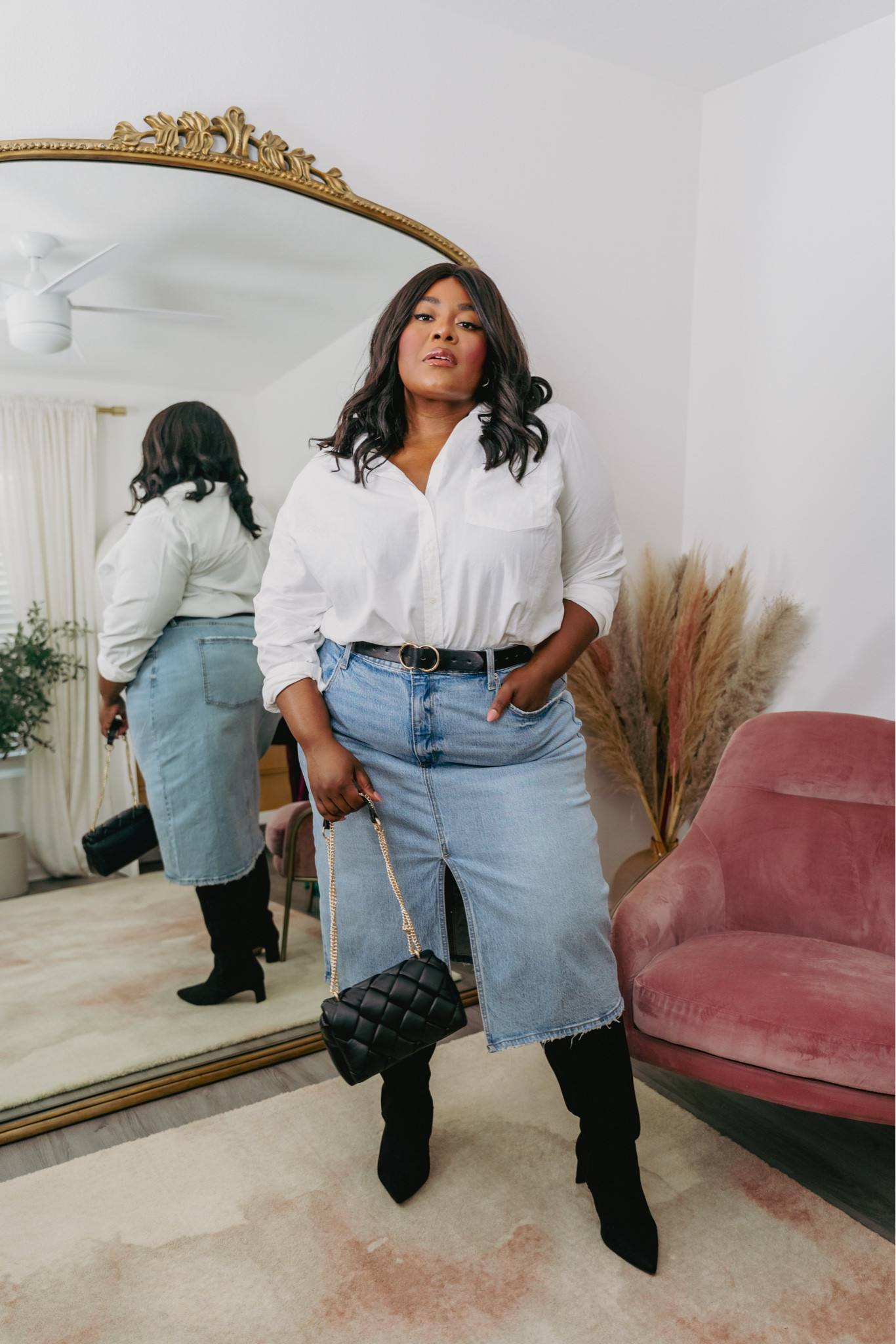 #AD | @Target #TargetTuesday #TargetPartner

The denim midi skirt is back in our style lives but let’s style it three different ways and make it real world wearable. Which look are you rocking?! 1, 2 or 3? 

And speaking of Target Tueaday, Target just launched and exclusive partnership with Kendra Scott! You can now shop classic, quality, and affordable jewelry that gives back. All pieces are made with quality cast metals like 14k gold and rhodium over brass. Shop the 44 piece collection now at Target. Linked my favorites over on my LTK. 

Top 2X
Skirt 22
Belt 2X

#LTKfindsunder50 #LTKplussize #LTKsalealert