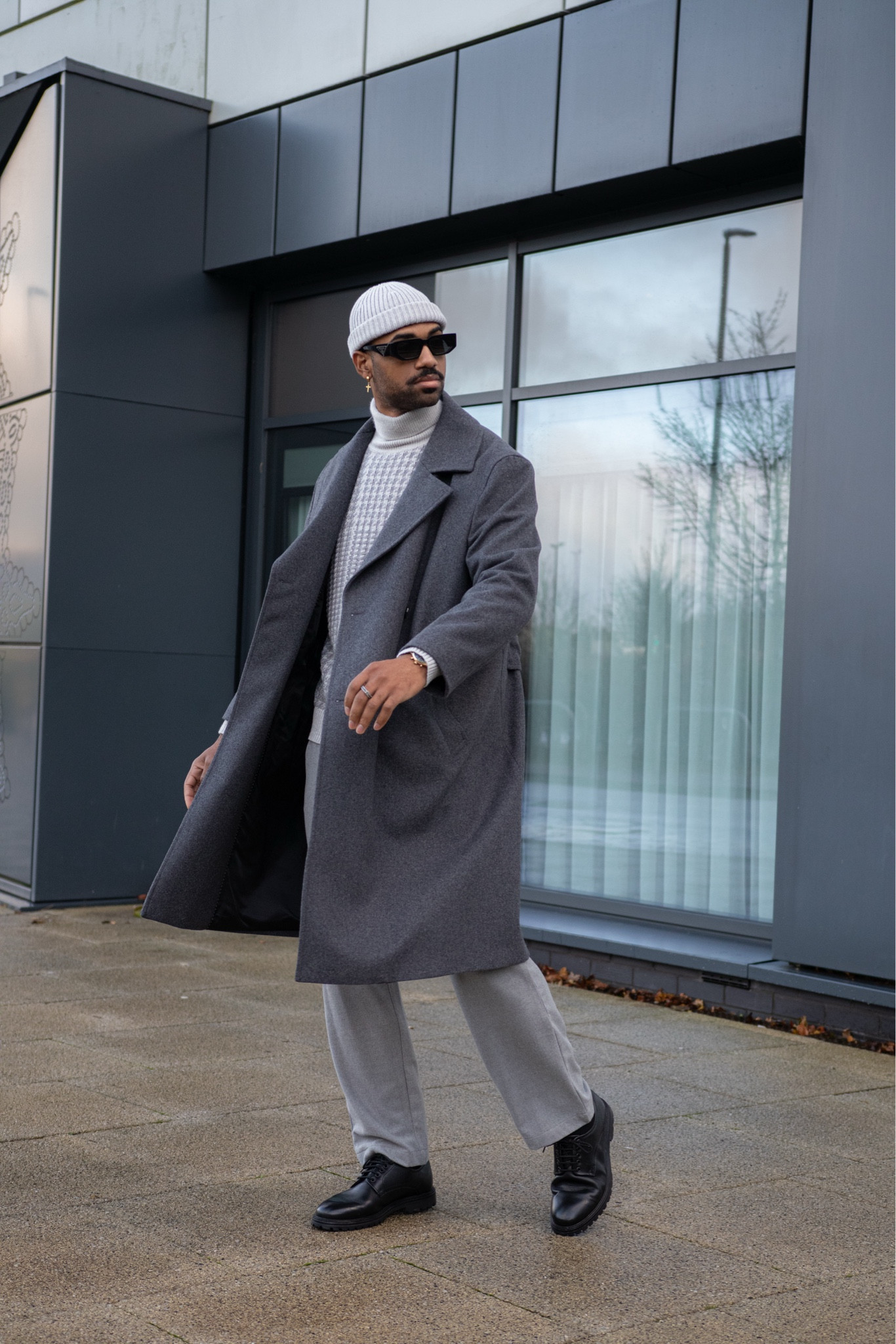 Cozy textures and monochrome layers the perfect fit for a smart-casual holiday vibe! 

Grey Wool Double Breasted Coat 
Grey Single Pleat Trouser 
Black Leather Derby Shoe 
Pure Marino Wool Grey Checked Roll Neck Jumper 
Grey Beenie 



#LTKeurope #LTKmens #LTKuk