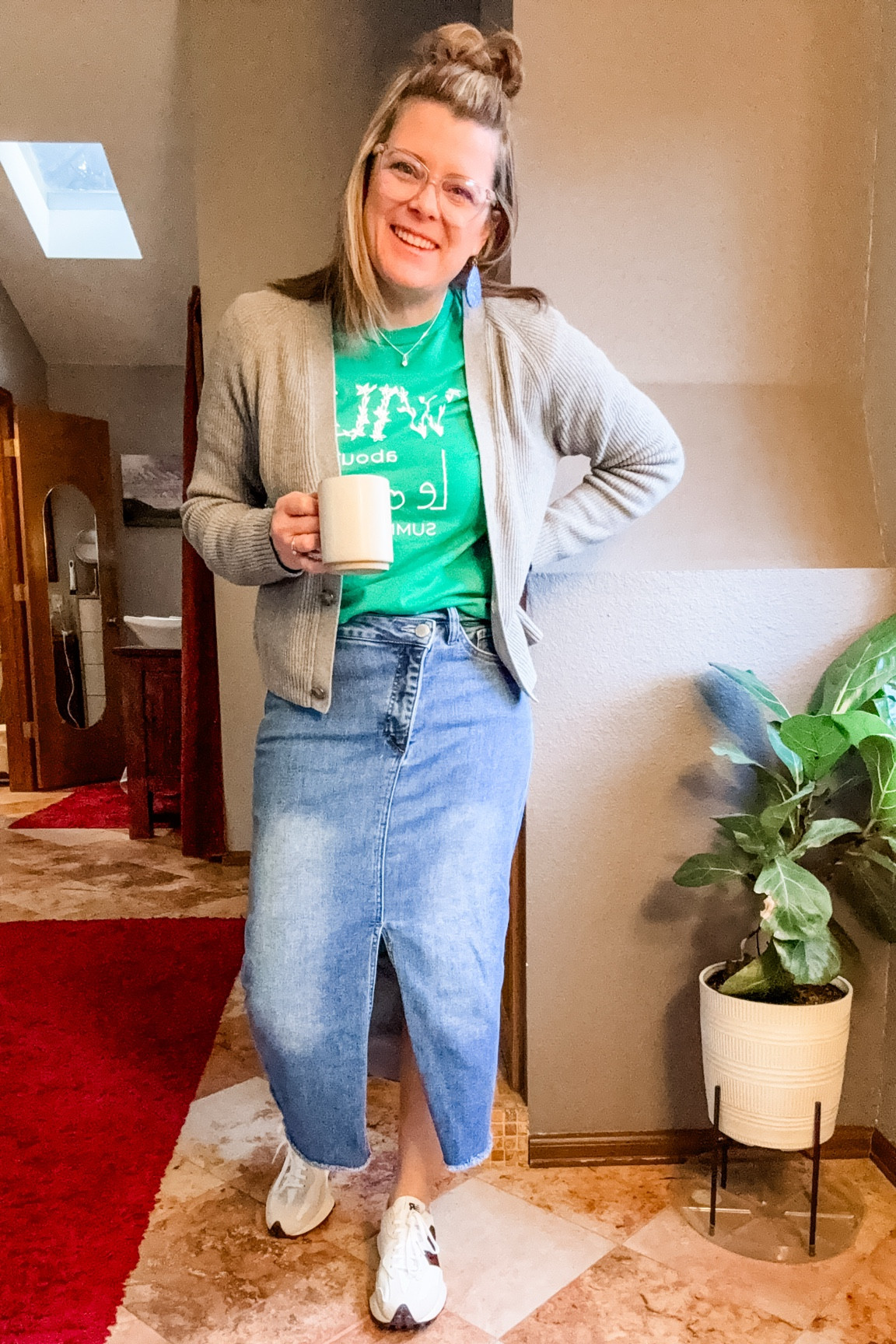 Denim skirt
327 New Balance
J Crew factory