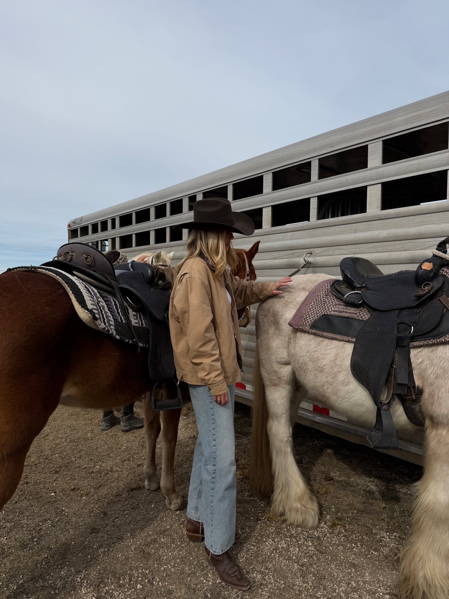 canvas jackets I love
pro tip: stealing my husbands jackets/shopping mens for canvas jackets are always my fav!!!