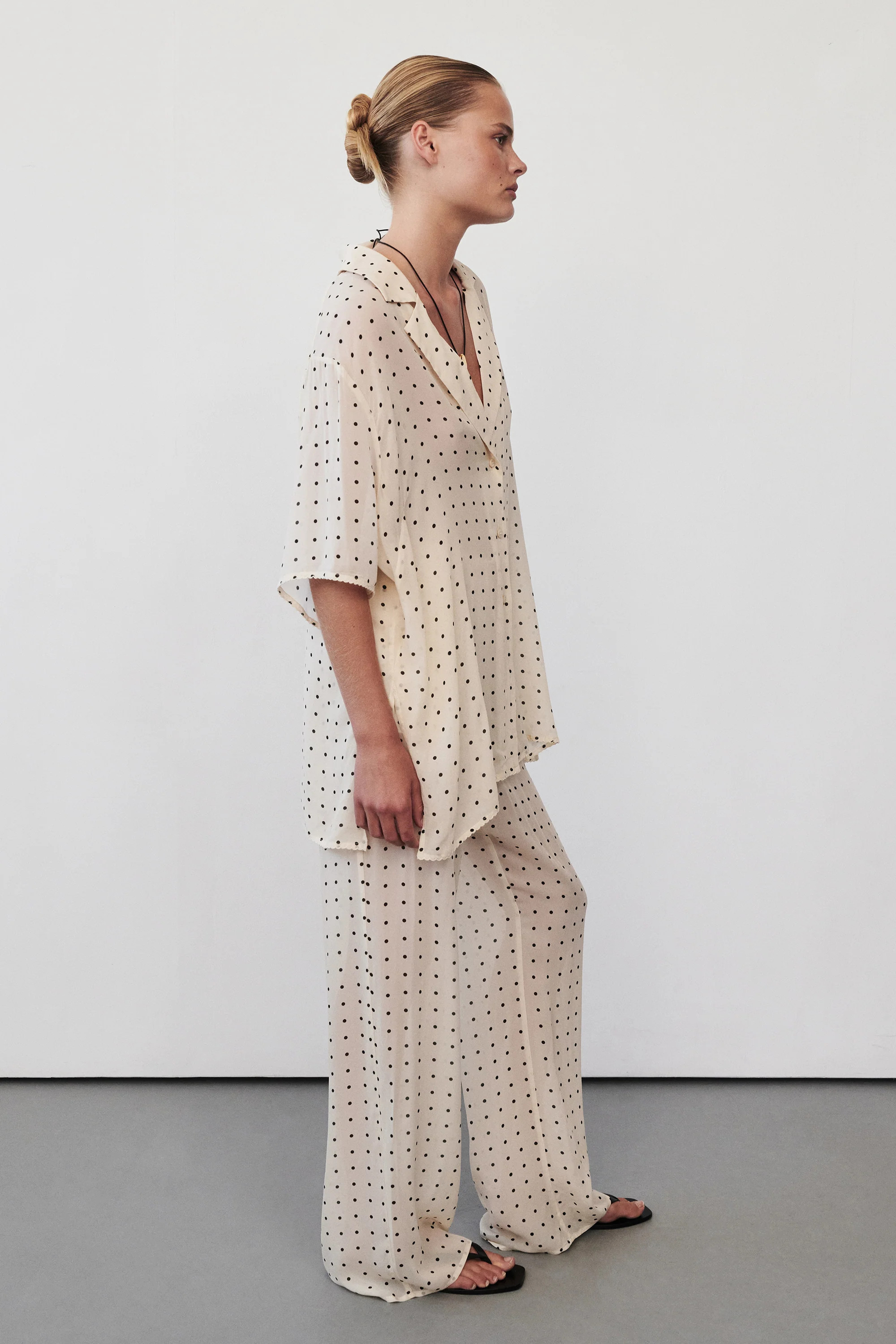 VANESSA SANDSTONE OVERSIZED SHORT SLEEVE RESORT SHIRT | DISSH