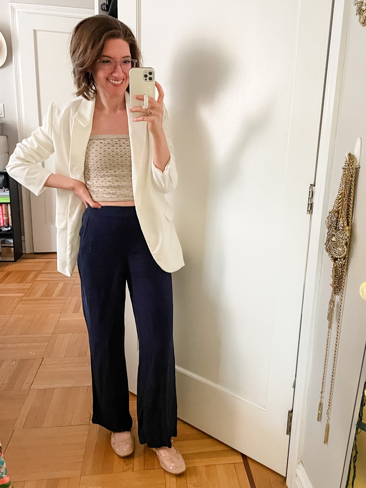 Blazer: TTS
Tube top: TTS
Drapey pants: TTS/if between sizes go up. Wearing the regular length and they are a tad short on me (I’m 5’3” with short legs 

#LTKWorkwear #LTKSaleAlert #LTKSummerSales