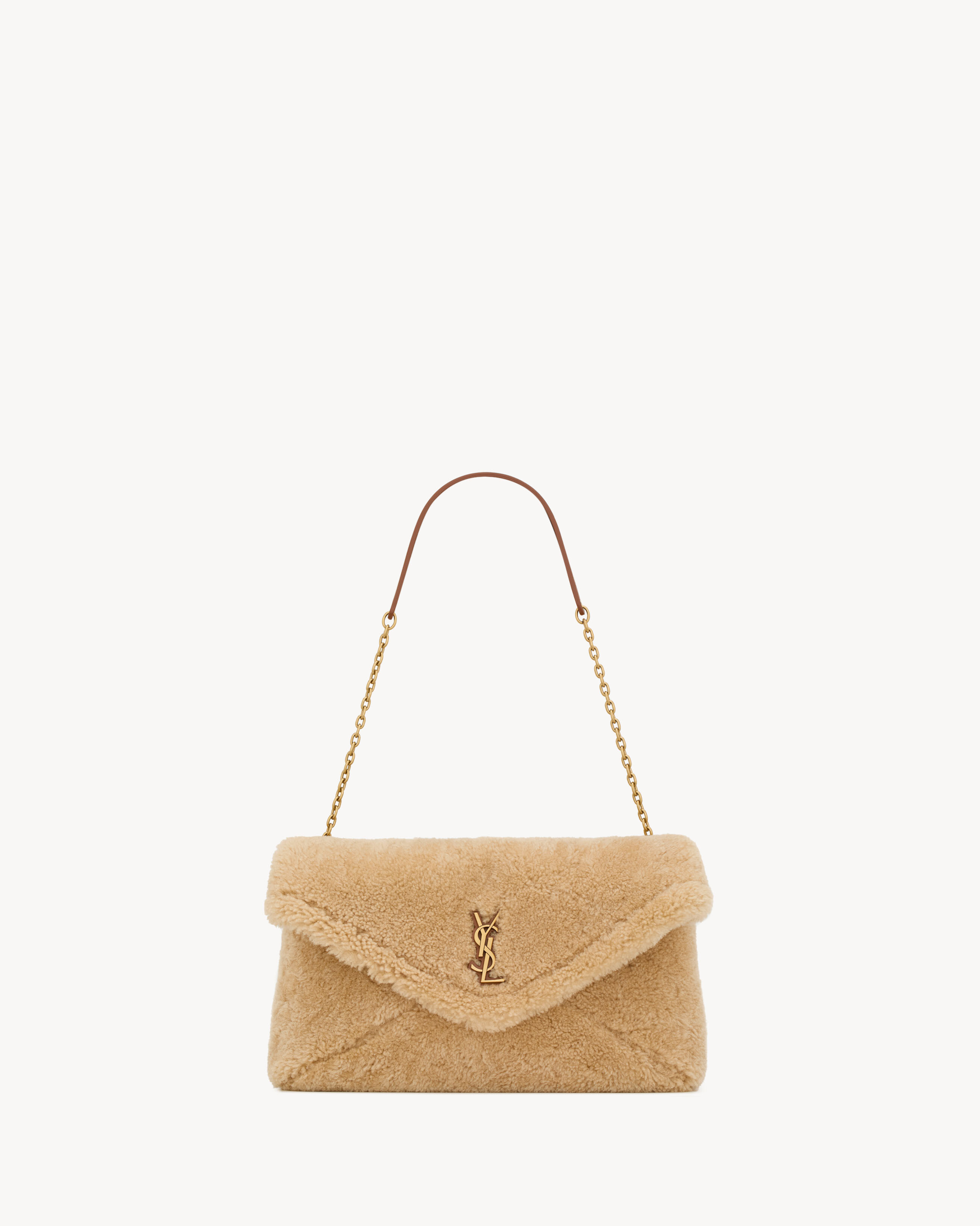 CASSANDRE large pouch on chain in shearling | Saint Laurent Inc. (Global)