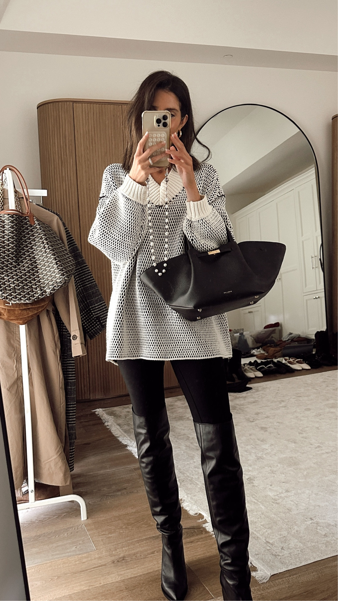 This sweater is so good and perfect for fall. I'm just shy of 5-7" wearing the size XS sweater!

StylinByAylin, Aylin, fall outfit 

#LTKSeasonal #LTKStyleTip #LTKFindsUnder100