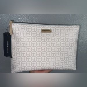 Tommy Makeup Bag | Poshmark