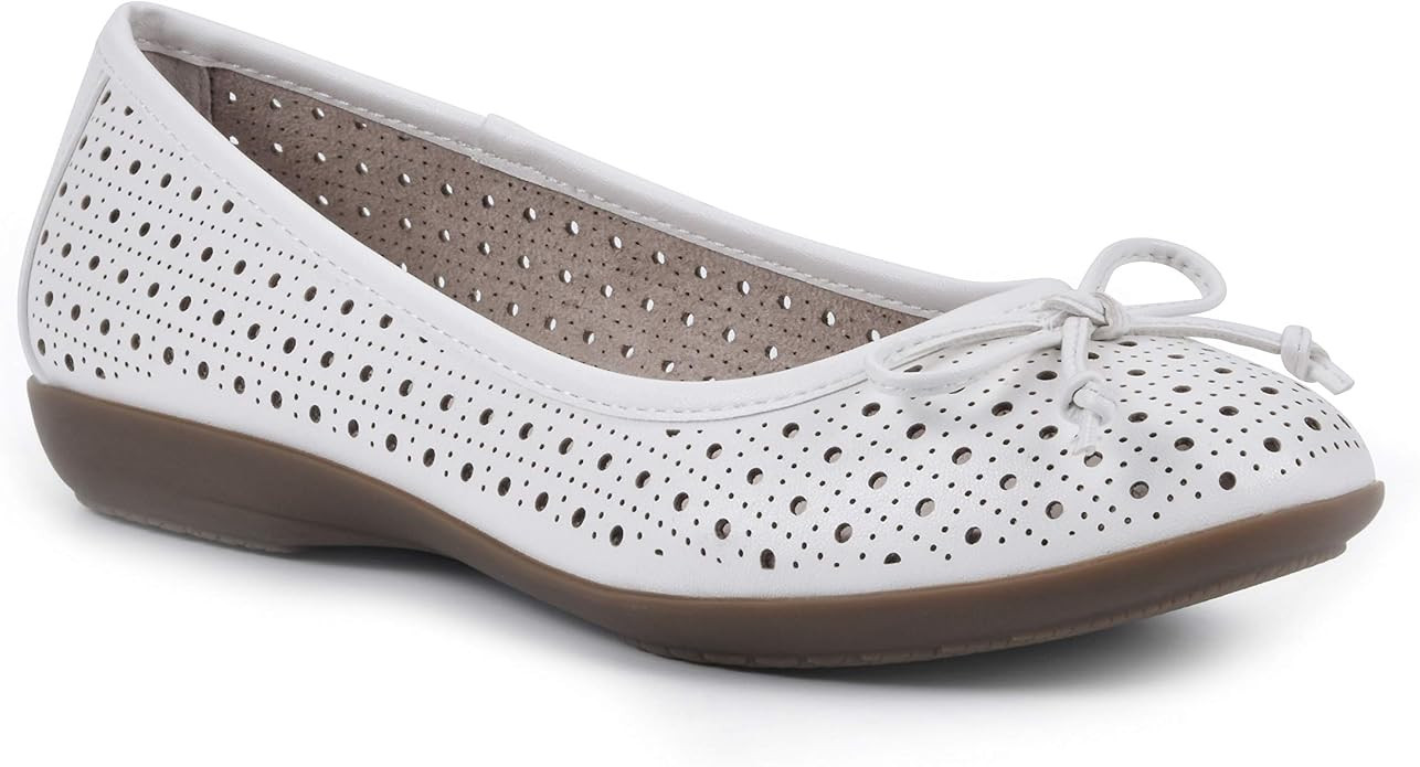 CLIFFS BY WHITE MOUNTAIN Women's Cheryl Cushioned Ballet Flat | Amazon (US)