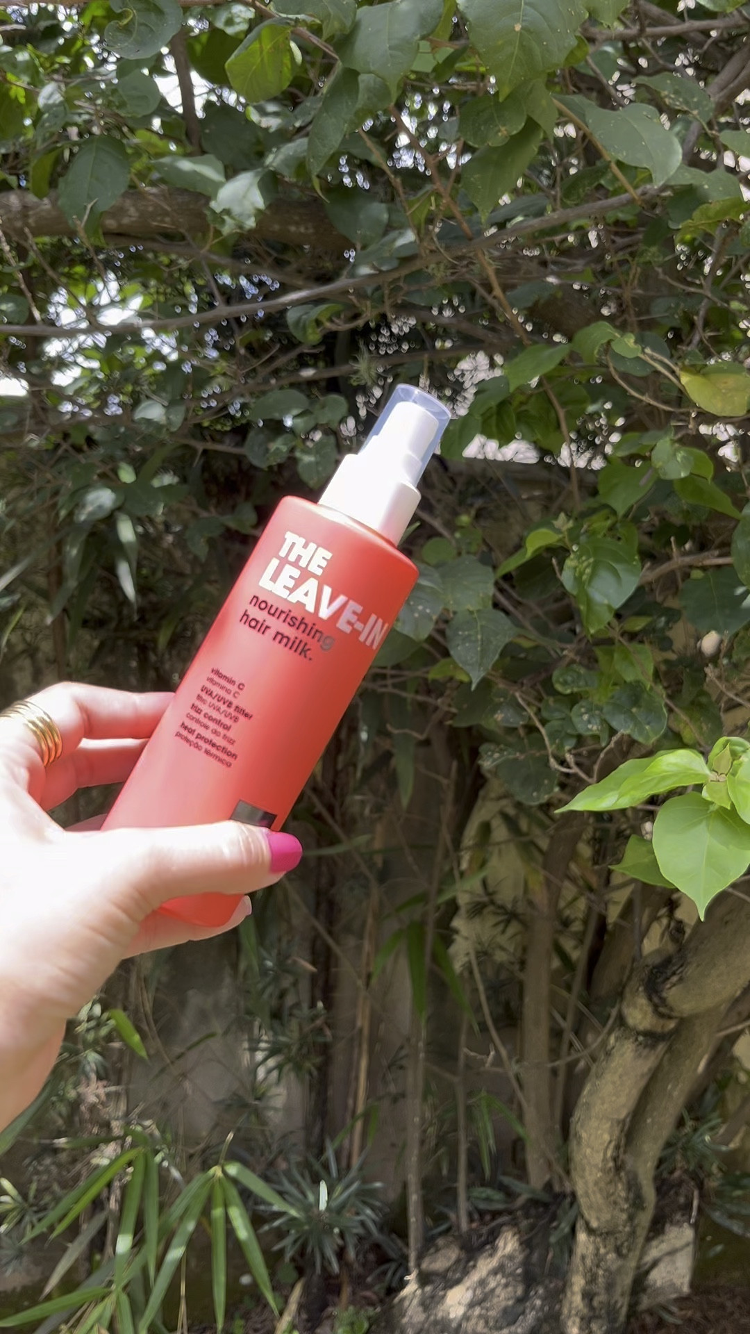 O leave-in que salvou o meu cabelo do verão. Ele hidrata profundamente, dá brilho e é super cheiroso! 

#LTKVideo #LTKbeauty #LTKbrasil