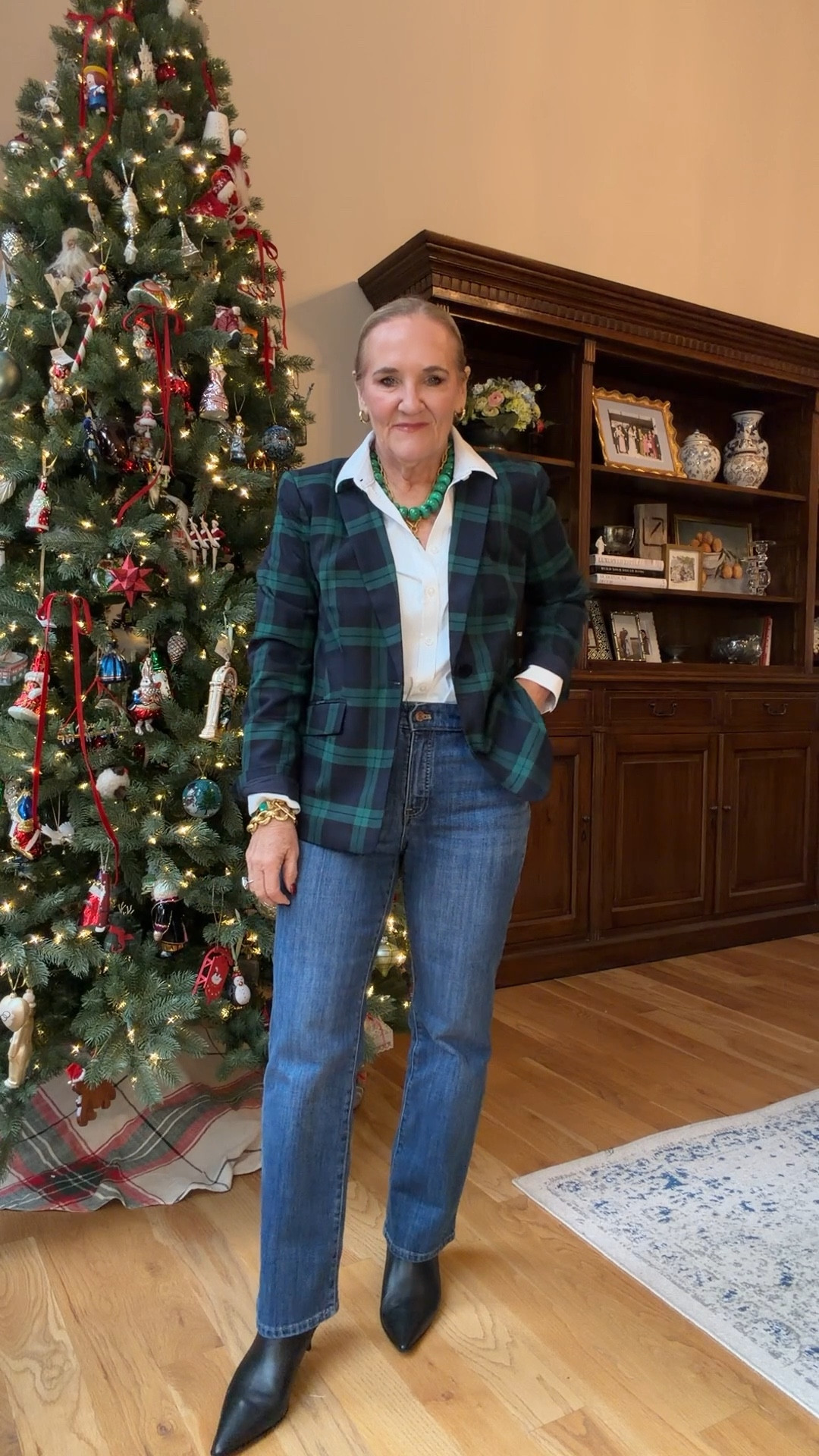 Talbots cyber week! 
Pants/jeans size 8 petite 
Sweaters blouses medium petite 
Blazer 10 petite 
Red quilted jacket med petite  

#LTKSaleAlert #LTKOver40 #LTKCyberWeek

#LTKHoliday