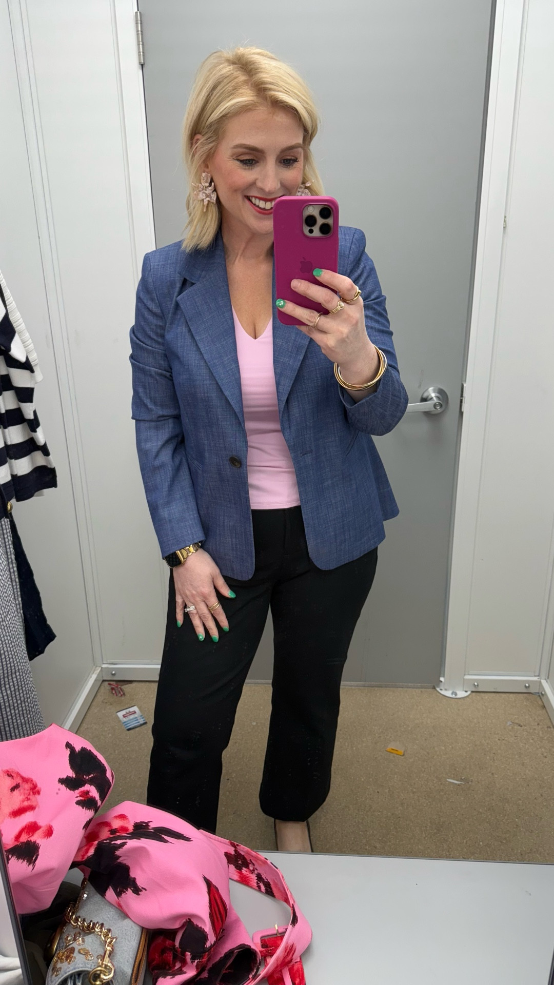 I am a sucker for a blazer. Walmart is out here showing off with this denim blazer!

#LTKdayinmylife #LTKootd #LTKMidsize