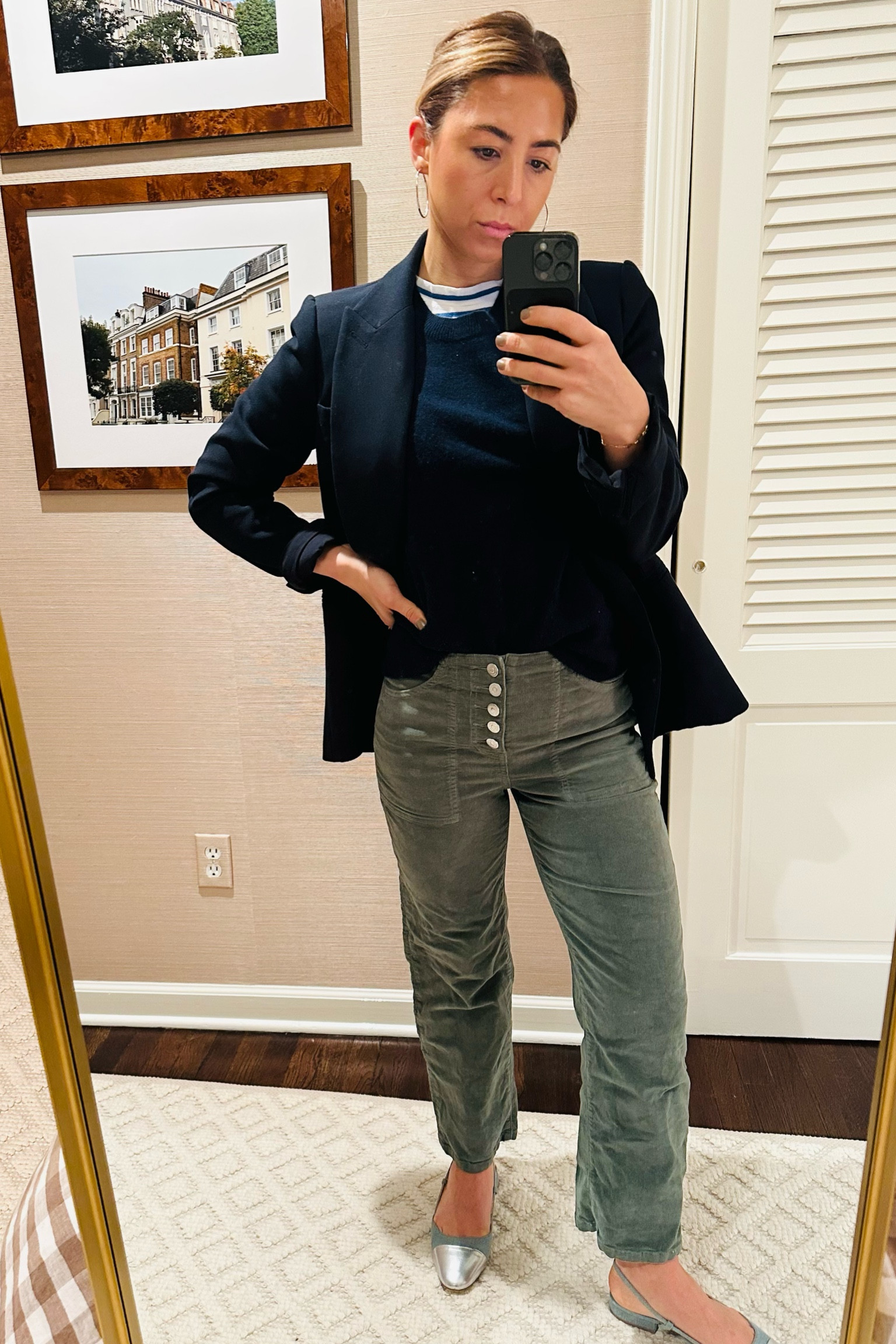 All of my wardrobe staples in one outfit. The #tuckernuck blazer makes everything seem more put together 💙 #ootd #workwear #teacher #veronicabeard

#LTKworkwear #LTKbeauty #LTKstyletip