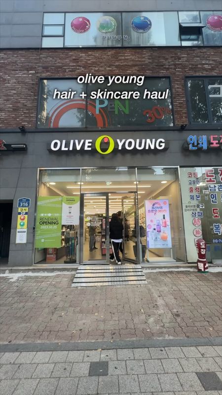 Olive young skincare haircare haul in seoul korea kbeauty korean products 

#LTKAsia #LTKGiftGuide #LTKbeauty