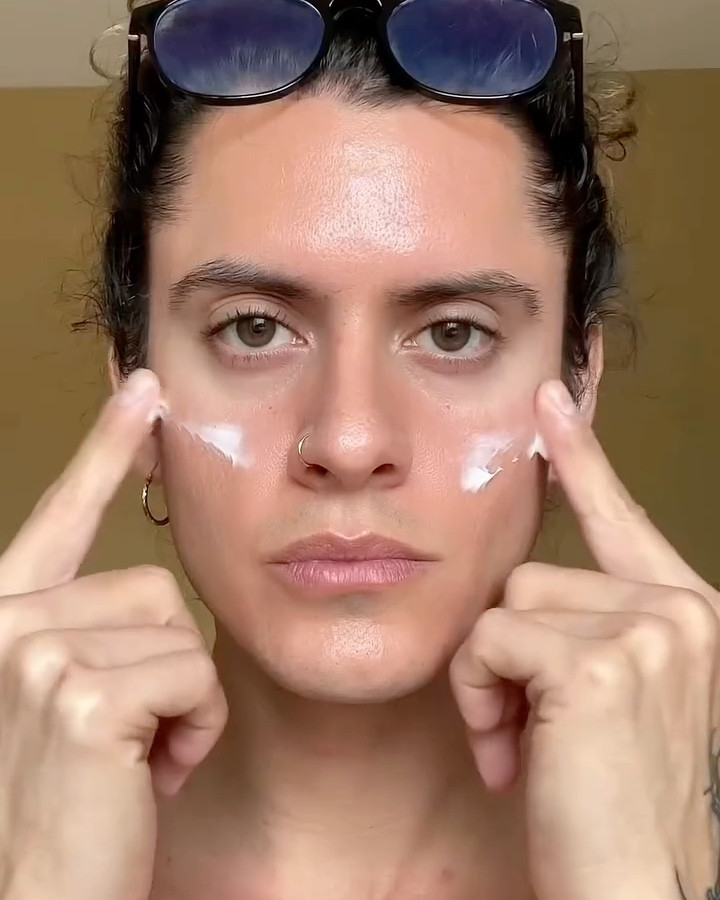 In Berlin giving SKIN 😏

Products used:
▪️Van Der Hagen Traditional razor 
▪️Nivea Sensitive Skin Shave Gel
▪️Caudalie Beauty Elixir
▪️Ecofabulous Calming Face Oil
▪️COSRX Advanced Snail 96 Mucin
▪️Peter Thomas Roth Niacinamide Discoloration Treatment
▪️Caldera+Lab The Good Serum
▪️Youth To The People Superfood Air-Whip Moisture Cream

#ulta #hair #skin #beauty #grwm #orlandojames

#LTKVideo #LTKBeauty #LTKMens