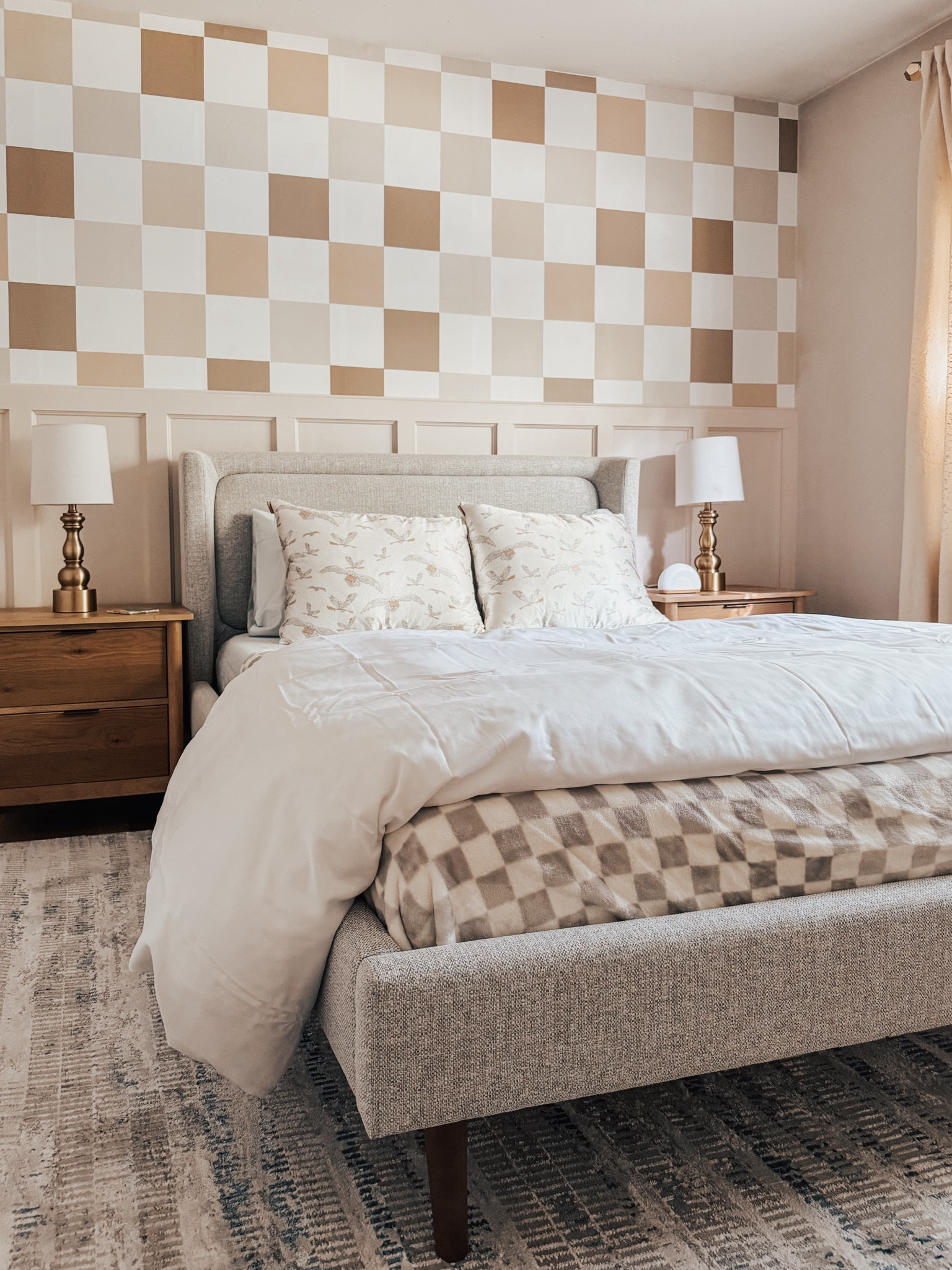 I’m loving the results of Kinsley’s tween bedroom makeover! I started by removing her old wallpaper & replacing it with this pattern called “Ollie” from Wall Blush. You can get 40% off your Wall
Blush order using code LOVINGLIFE40 at checkout! I invested in a new bed frame & bedding, but we were able to repurpose her old nightstands & desk to stay on budget. #smallbedroom #tweenbedroom #diy #home

#LTKHome #LTKStyleTip #LTKKids