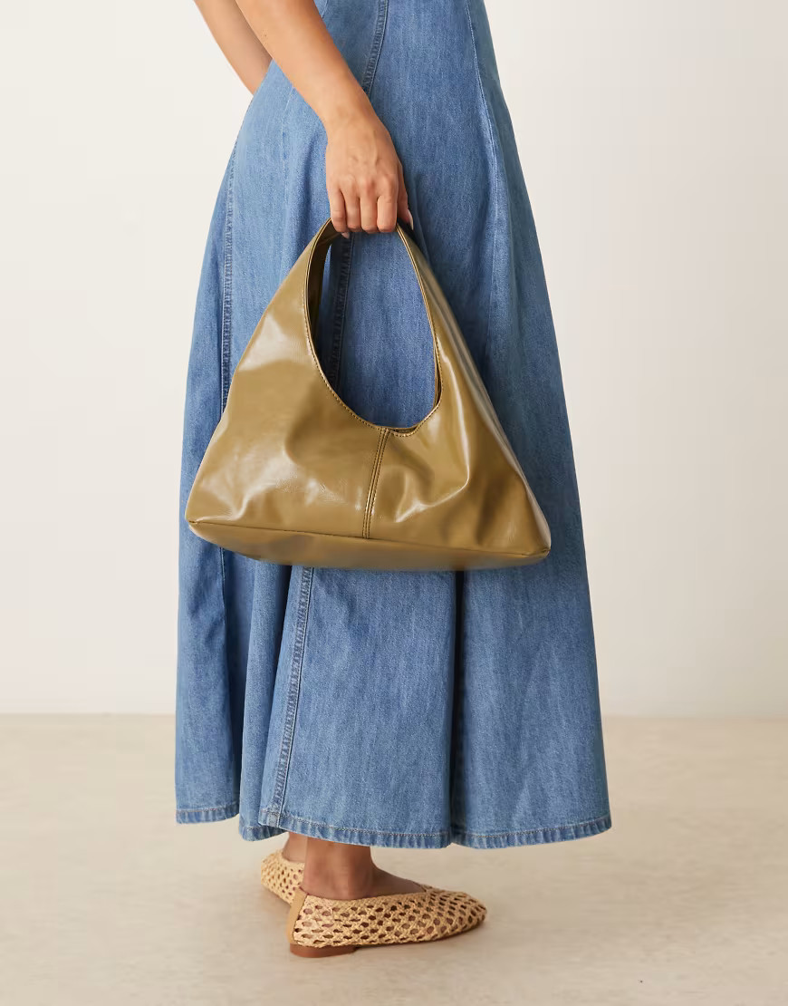 ASOS DESIGN trapeze slouch shoulder bag in olive-Green | ASOS (Global)