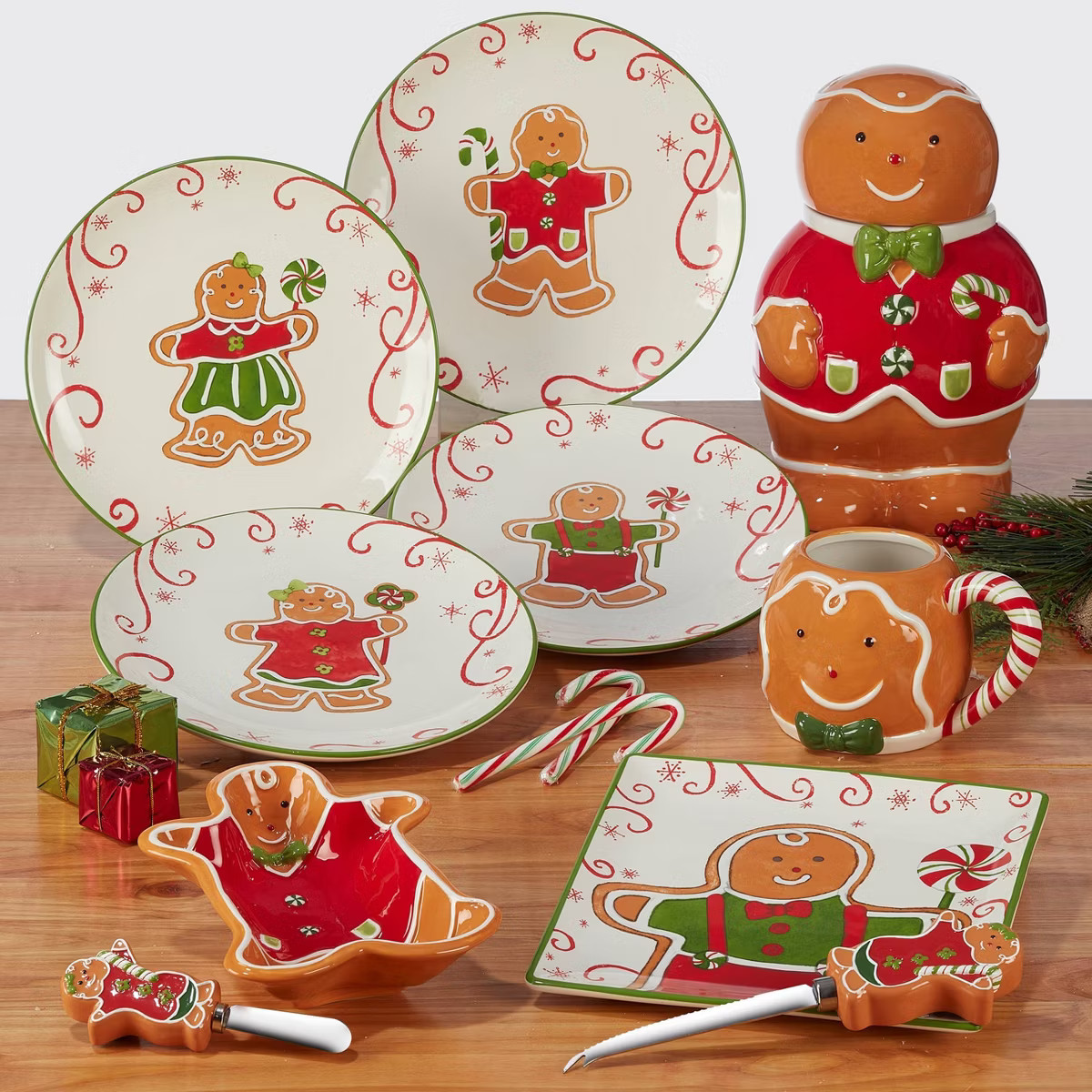 9" Earthenware Holiday Magic Gingerbread Dessert Plates - Certified International | Target