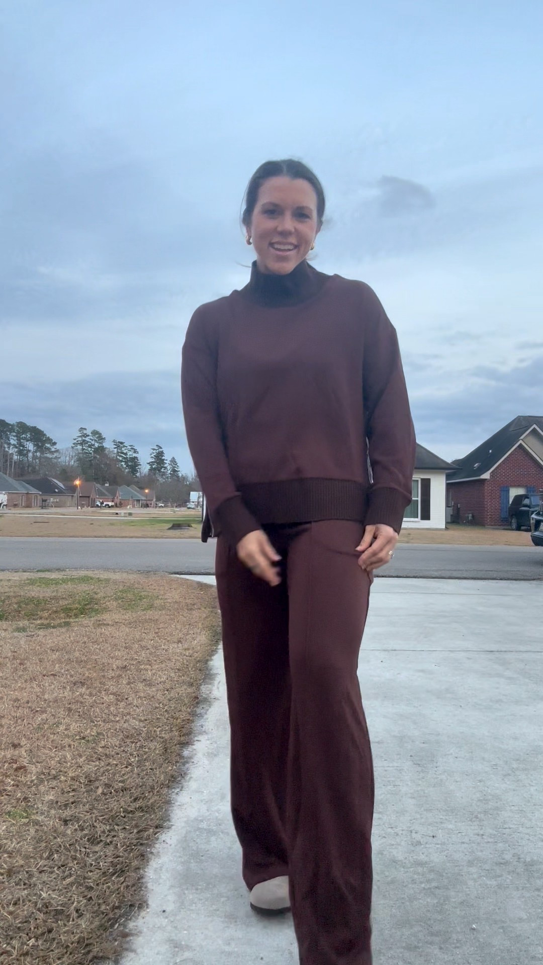 Obsessed with this material, all the colors, and the style! 

#LTKootd #LTKmomlife #LTKActive