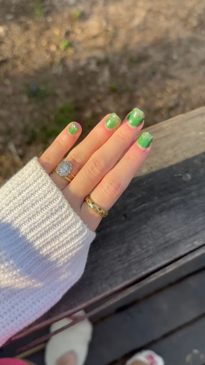 A little late but save for next years inspo. St. Patrick’s day at home gel manicure 

Used:
▪️Lavender Violets “448” (part of a set)
▪️Beetles “A11” (part of a set)

You will need a UV or LED lamp for this gel manicure 

#LTKSeasonal #LTKbeauty #LTKunder50
