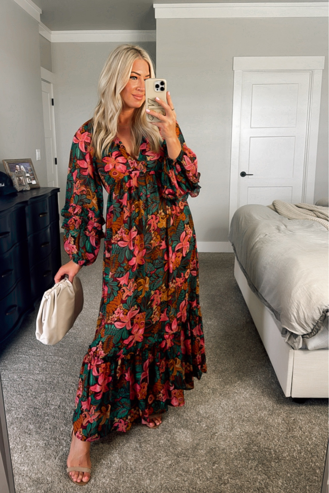 Vici collection 
Maxi dress 
Fall dress / outfit idea 

#LTKStyleTip #LTKFindsUnder100 #LTKParties