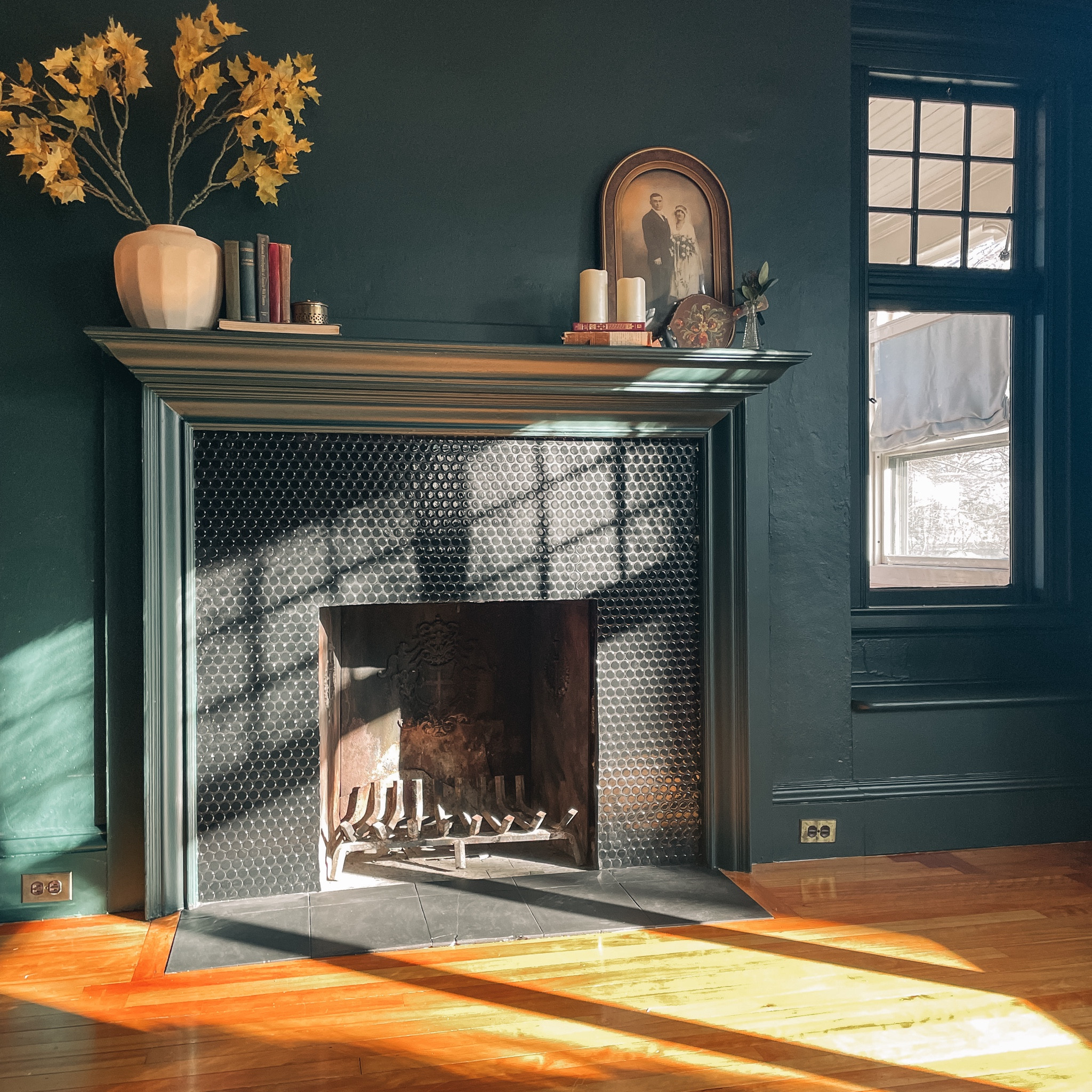 Budget-Friendly Fireplace Makeover 🖤

#LTKhome