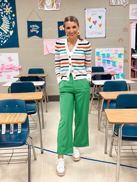 A little green pant never hurt anybody! 

#LTKfindsunder100 #LTKfindsunder50 #LTKworkwear