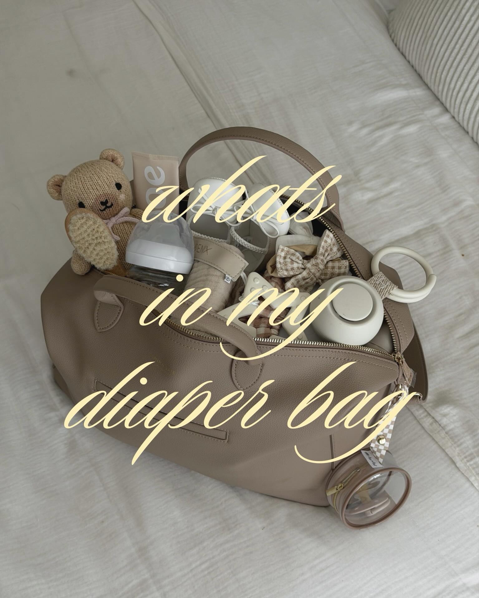 What’s in my diaper bag 🤍

#whatsinmydiaperbag #whatsinmybag #diaperbag #diaperbags #minabaie