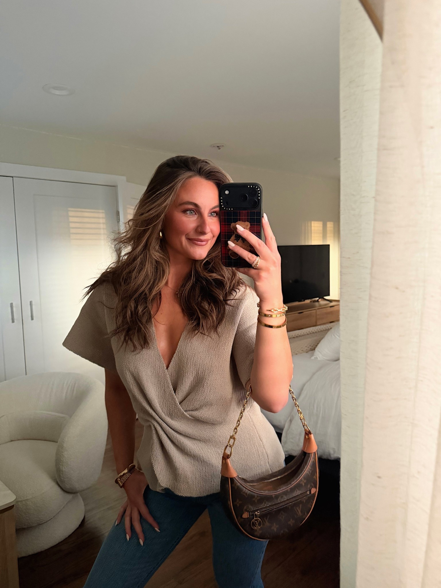 Size small top & size 26 regular jeans!