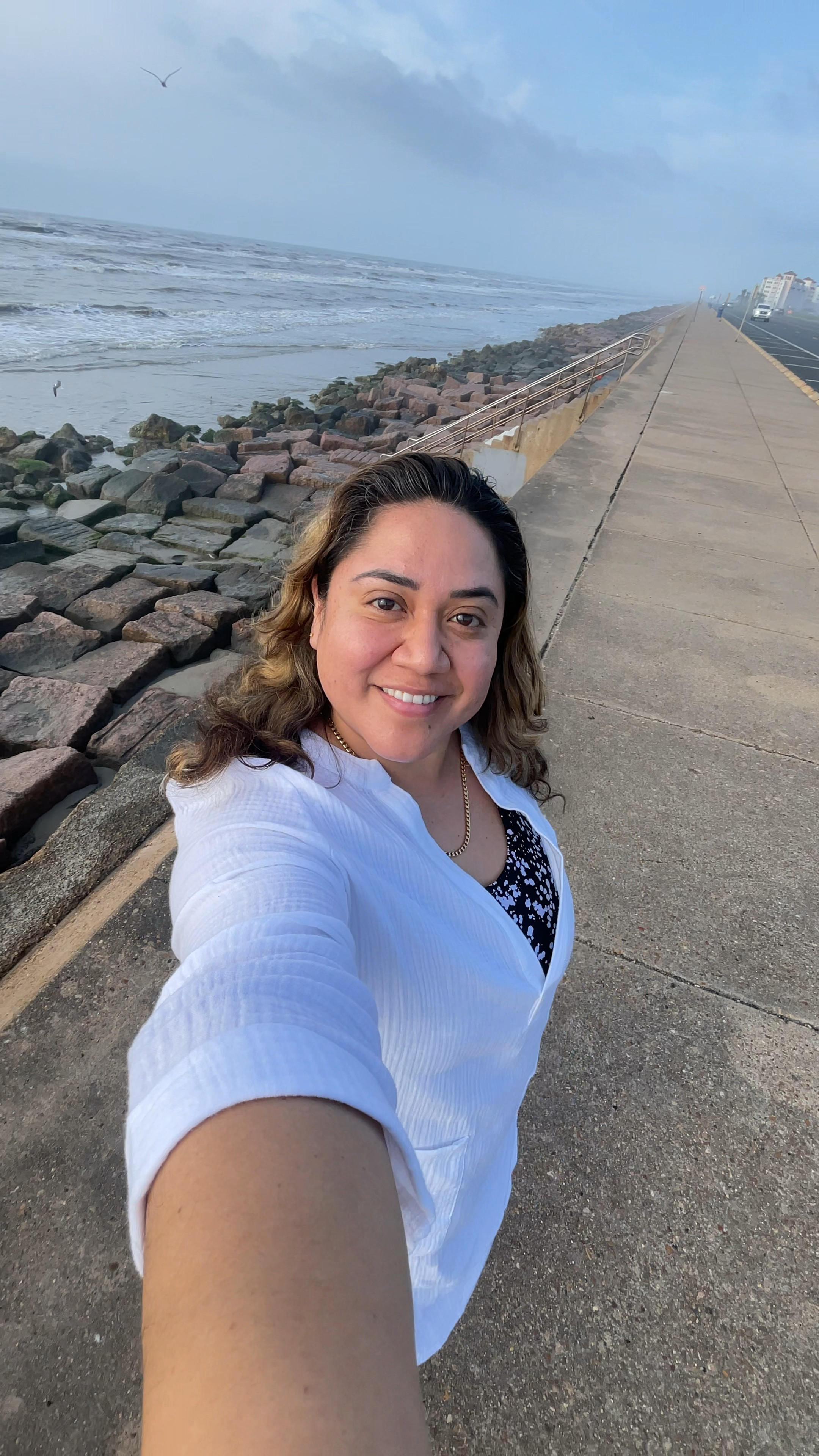 Women's Pullover Tunic Swimsuit Cover Up - Kona Sol™

From enjoying a drink poolside to strolling the boardwalk, the Pullover Tunic Swimsuit Cover-Up from Kona Sol™ will make a perfect pick for all your needs. This long-sleeve swimsuit cover-up features a deep V-neckline to suit your style. Made with 100% cotton, this tunic-style cover-up helps provide breathable comfort all through your beach or pool fun. 

Gauze swimsuit cover-up
Solid-color design
V-neckline
100% cotton fabric


#LTKxTarget #LTKsalealert #LTKstyletip