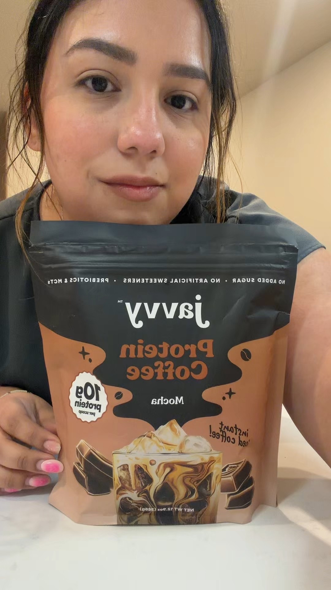 Necesitas comprar esta café ASAP sabe delicioso y te va ayudar ahorrar dinero porque no vas a tener la necesidad de comprar café todos los días y te aporta 10 gramos de proteína por scoop 

#LTKmorningroutine #LTKfitnessgoals #LTKmomlife