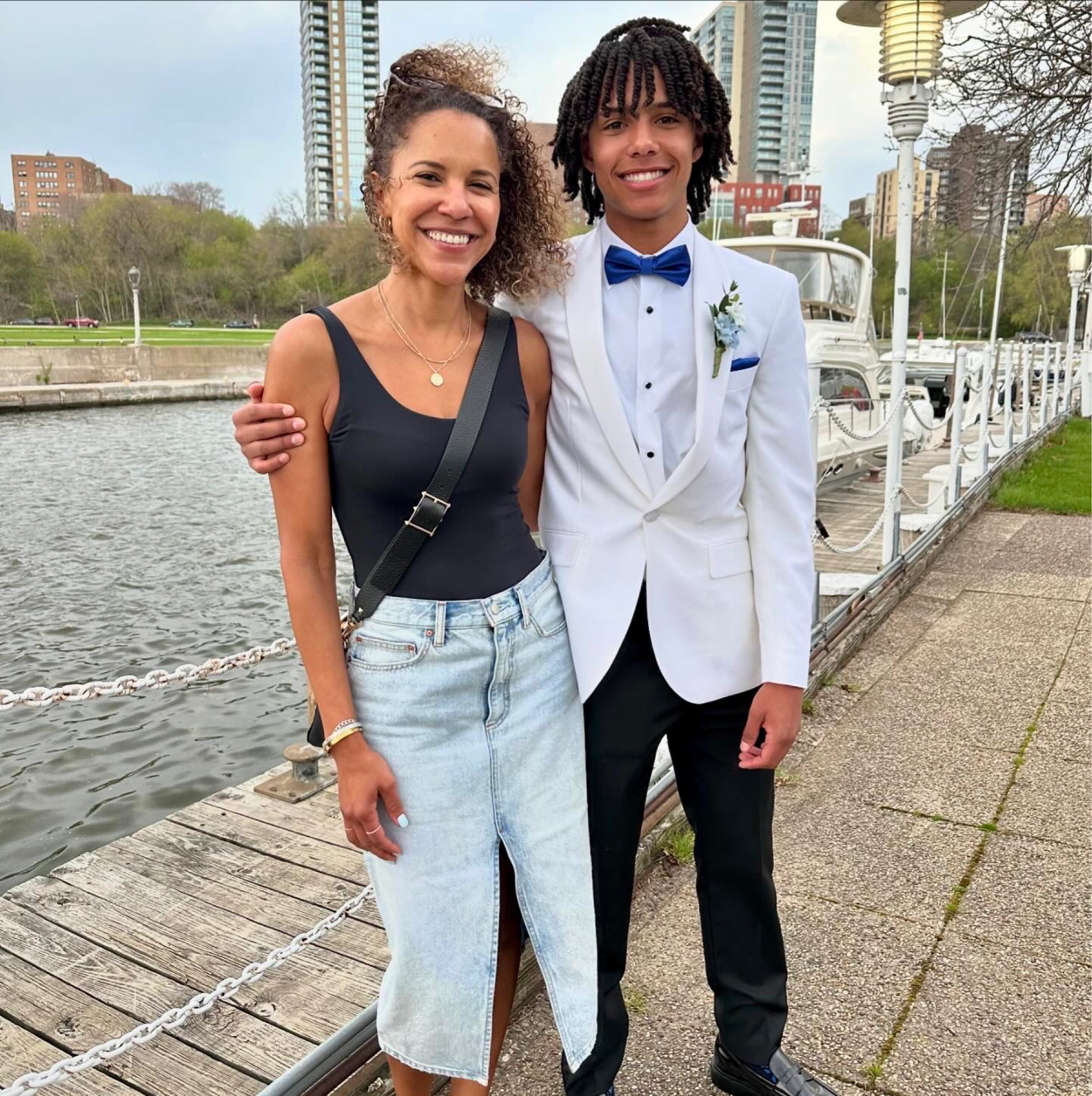 That time I got to style my son for prom🤍🖤


#momstylist #momstyle #denimskirt #tuxedo #classictux #prom

#LTKmens #LTKsalealert #LTKfamily