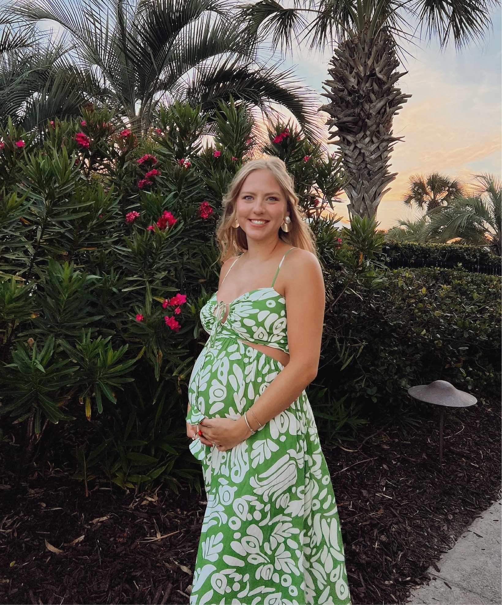 Maxi dress from pink blush maternity but I think it would definitely fit non maternity as well! 

Maternity maxi dress 
Summer maternity 
Vacation dress 
Green dress 
Resort wear 
Dinner dress 
Pregnancy dress 
Pregnancy outfit 


#LTKSummerSales #LTKTravel #LTKBump